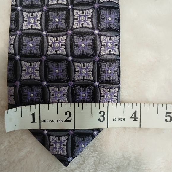 Zianetti Italian Silk Tie Purple Black Geometric Pattern - Picture 5 of 7